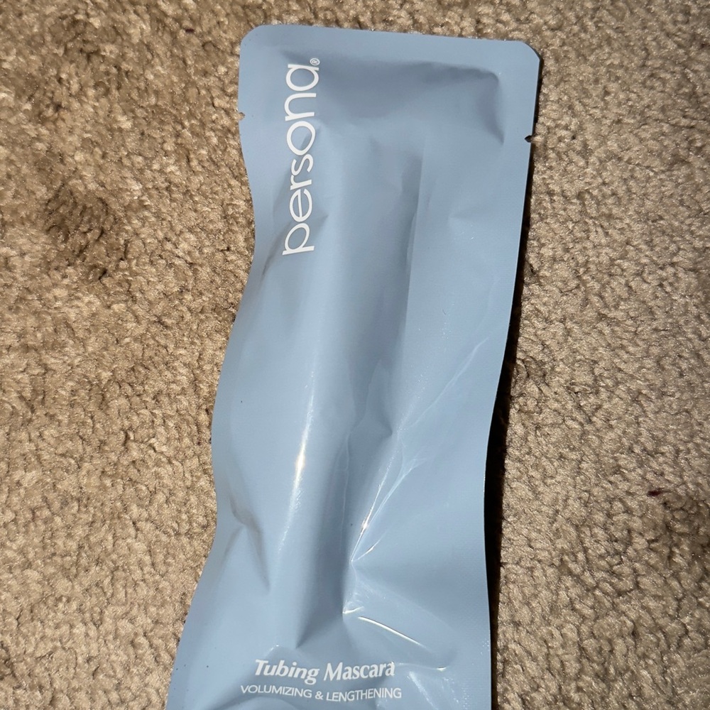 New Persona Tubing Mascara Black